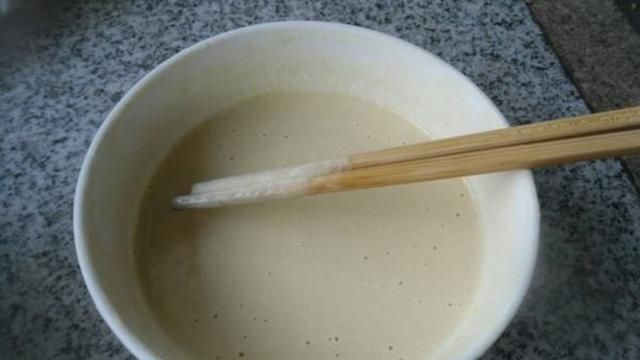  早餐：一缕阳光、照在桃花树下，醒悟早餐美食
