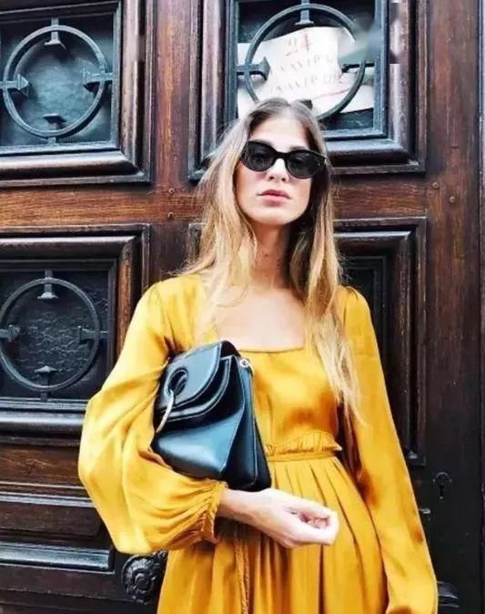  『显瘦』2020年最流行的泡泡袖和喇叭袖，好时髦！