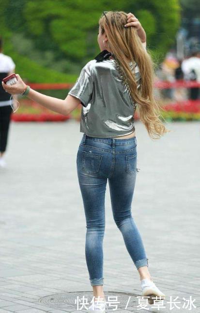 #绑带#两侧绑带牛仔裤,简约不寡淡,穿出女性自信魅力