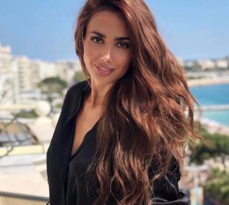 她是乌克兰最美女子，身材丰满却不显臃肿，胖的地方令人羡慕！