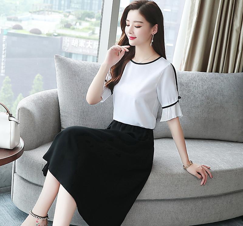 女人五官平平没关系，穿衣打扮要关注，6款连衣裙让你气质倍增