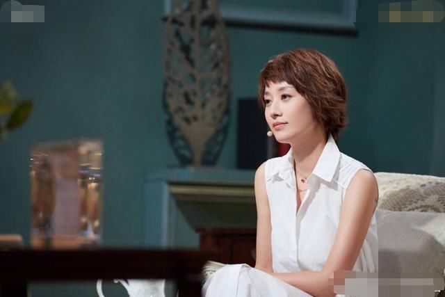 孙俪穿白色连衣裙，与马伊琍撞衫，谁粗糙、谁精致一眼就能看出