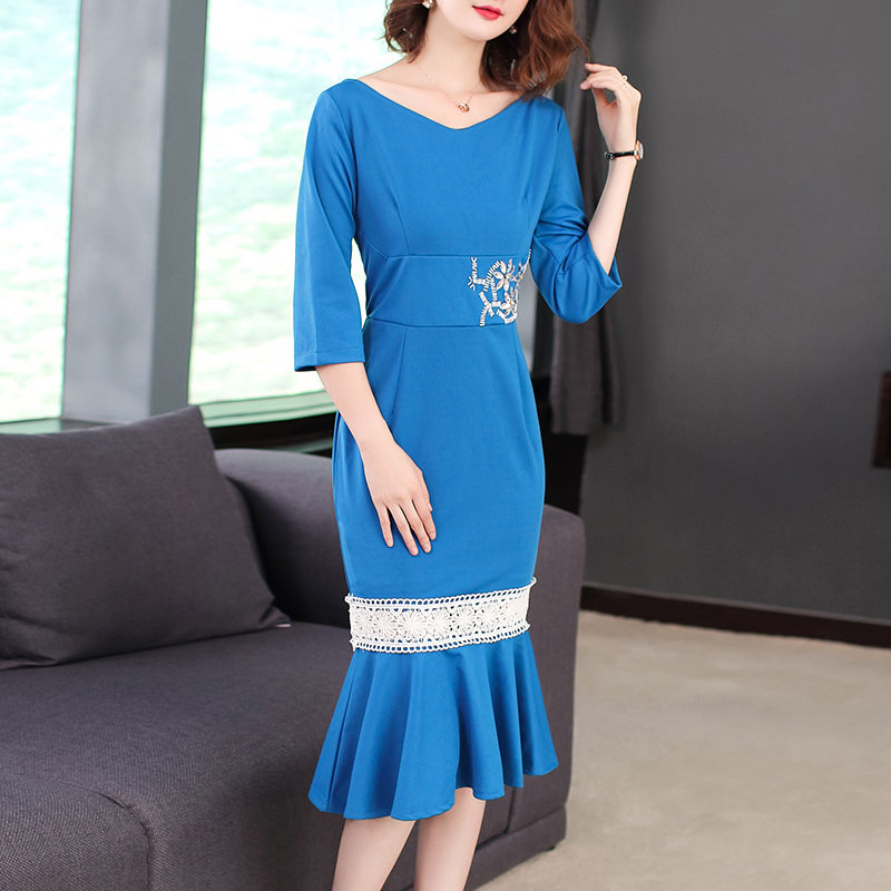 丰满女人就要穿成S，看看下面女人这样穿，妩媚性感谁不爱?