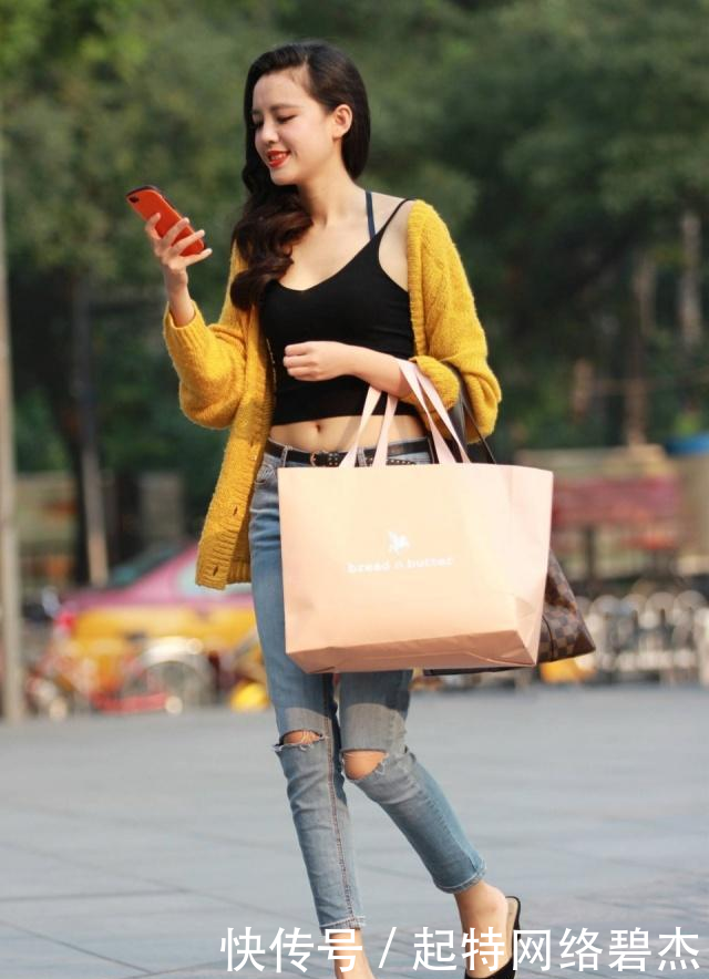  『适合』身材微胖的美女更适合穿打底裤，尽显清爽迷人的好身姿！