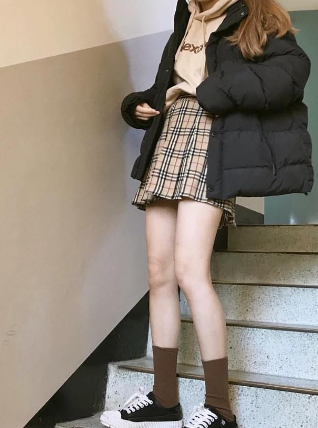  『安排』短裙快安排起来，2020年要这么穿才时髦，比法式风更令人心动