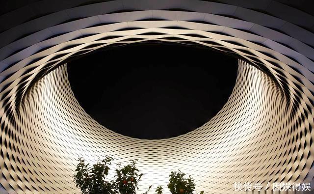  「参展费」劳力士：“要钱，还是要命？”