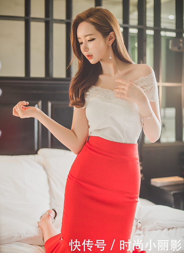 个性前卫的紧身裙美女，潮流感十足，回头率特别高！