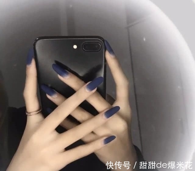 『感觉』春天你做美甲了吗?这几款“仙气逼人的美甲”,让你变得更漂亮