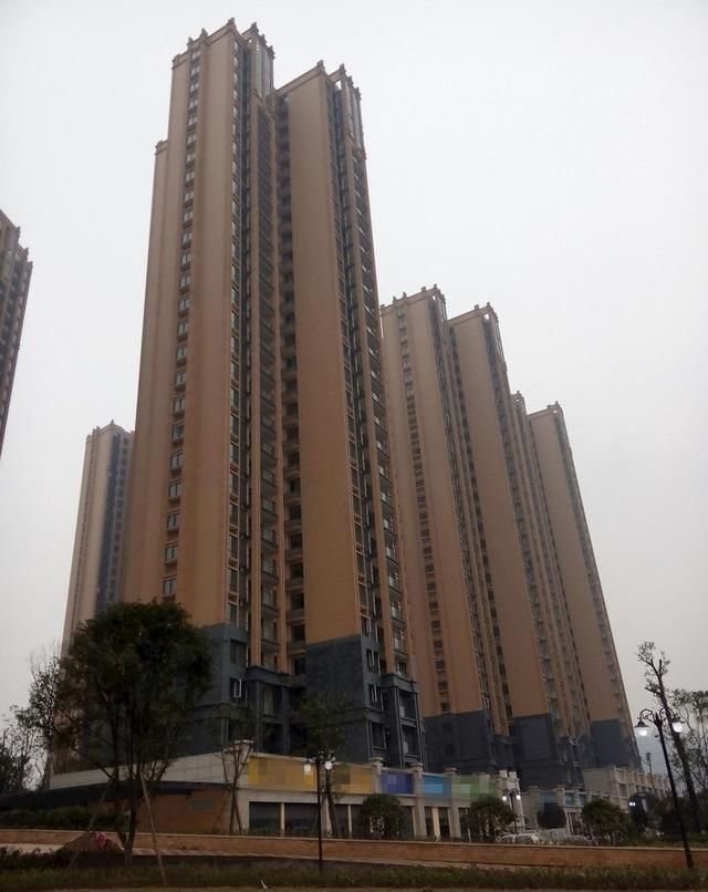 农村回迁房能不能买？专业人士：质量不好安保还差，你这是图啥！