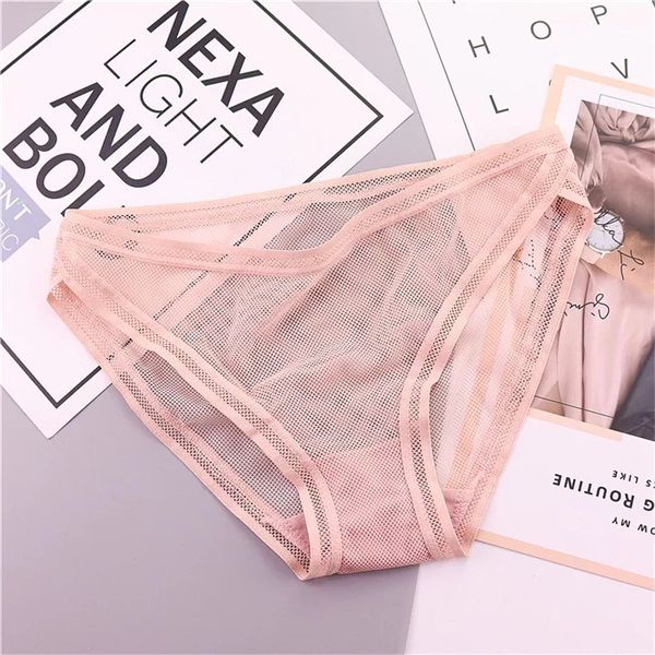 越来越多女人不穿三角裤，看看下面怎么穿的，清凉又迷人