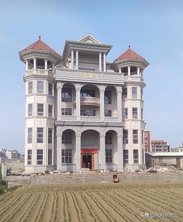 10栋福建农村别墅，堪比皇宫，把广东人都看呆了