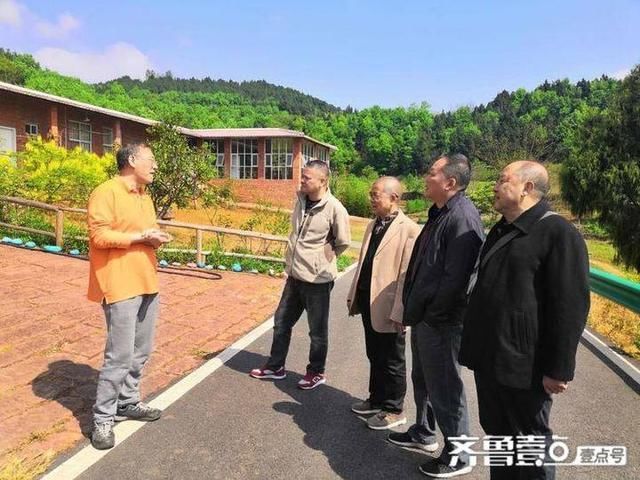  「鲜花」诗歌丨鲜花山谷游