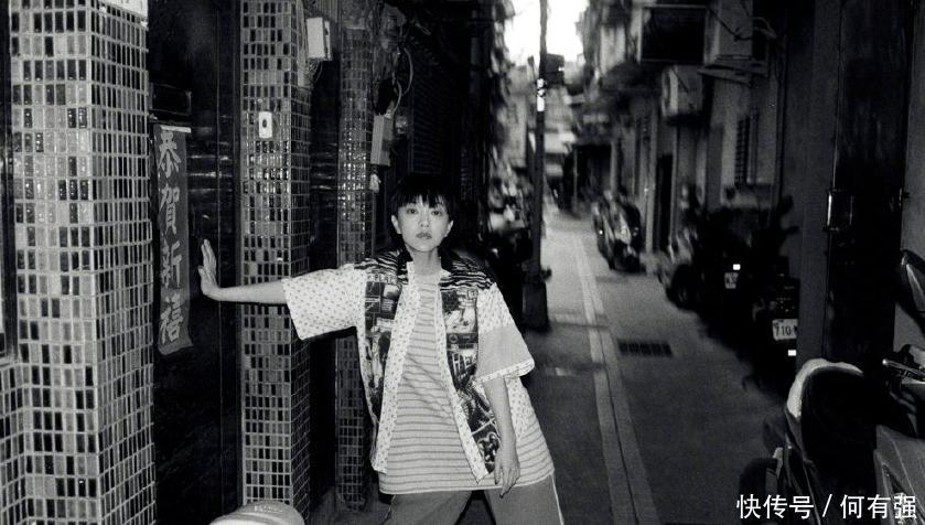 短发女神郭采洁，158的她穿出了2米大长腿，气质霸气瞬间爆棚