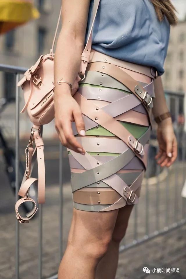 跟随德国女人的脚步，穿出颠覆着装法则的强势风格