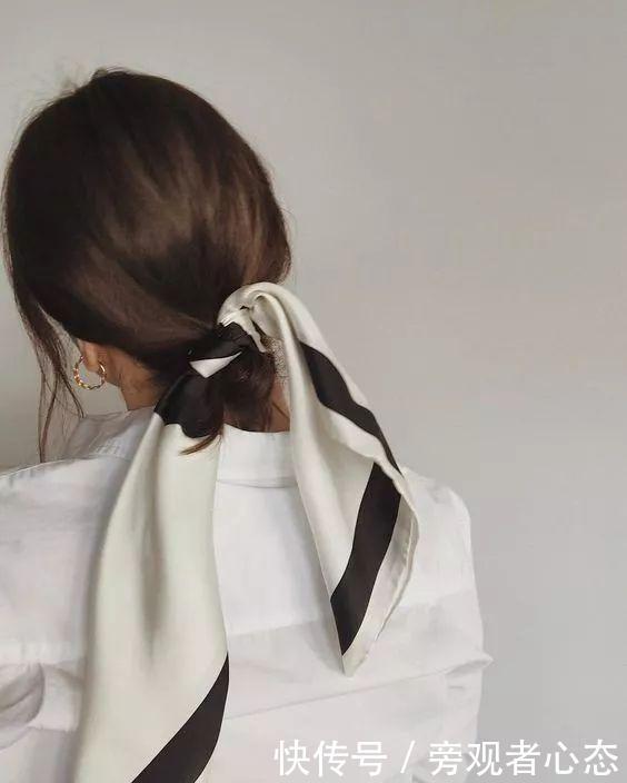这里有最全的秋冬丝巾系法,你和你妈总有
