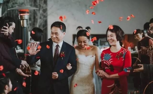  「以选择」婚礼上的第二主角，父母怎样穿才得体优雅？这些小技巧分享给你