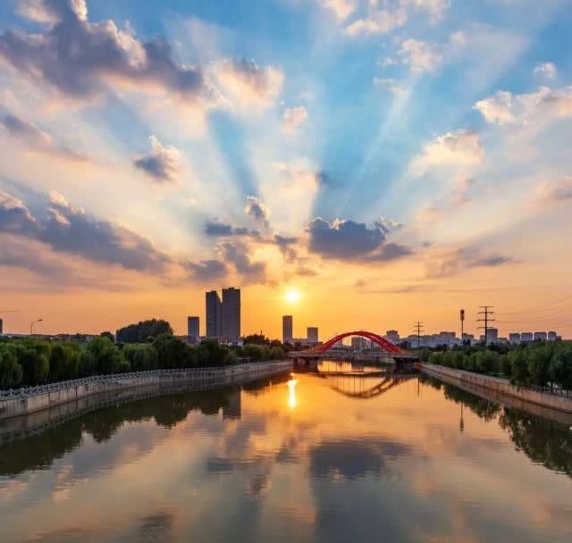  家家■家家泉水入清河，千里长流到海波