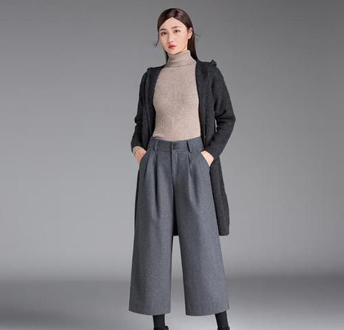  「宝宝」“打底裤”已经过时了，今年流行用这条裤子配短靴，保暖又显高