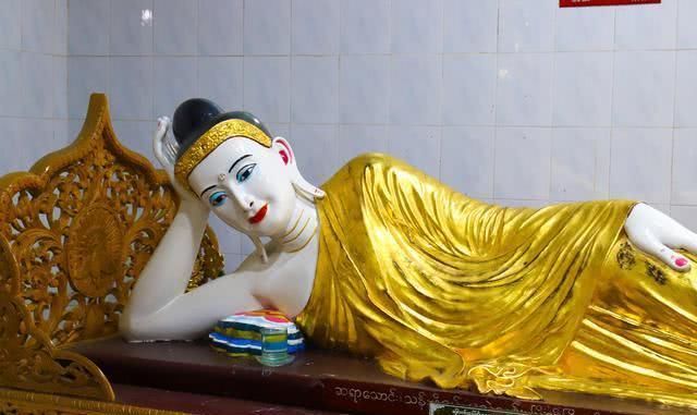 亲身经历:越南较大 的卧佛像,亲身经历各种各样自然灾害后,由坐佛变为卧佛双眼由玉镶成