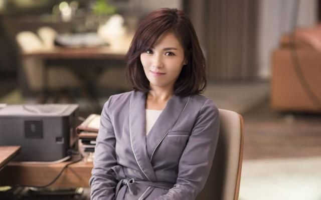 《欢乐颂》刘涛的5套衣服，图3很是可爱，图5迷倒小包总!