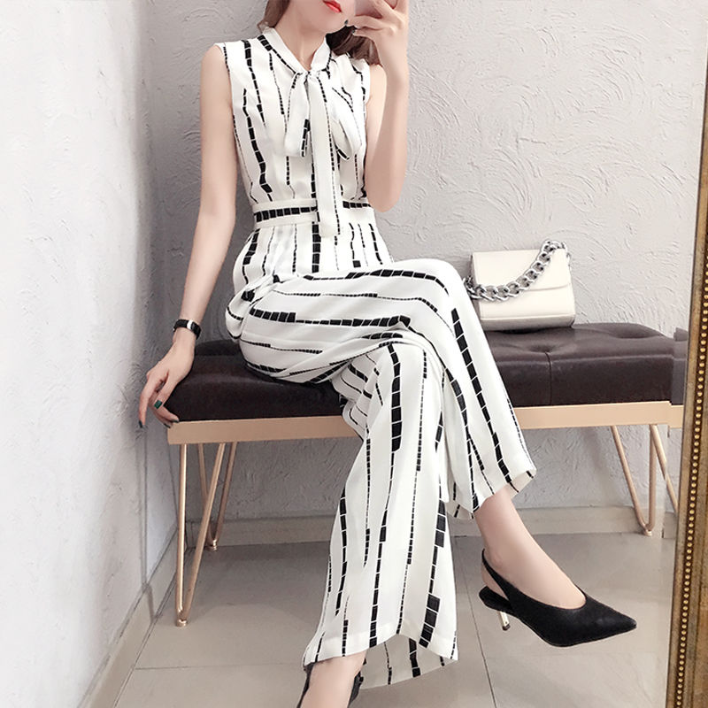 别一成不变的穿裙子了!如今流行的洋气套装火到离谱，美上添嫩