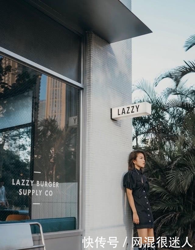  「好好看」辣小姐这组look好好看，牛仔＋皮质高筒靴也忒出片了
