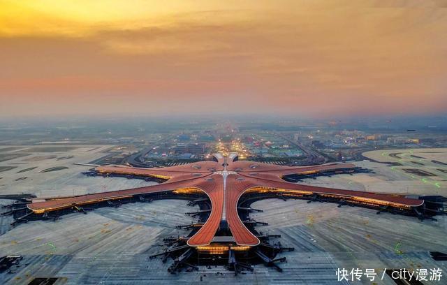  [成都至自贡]北京大兴机场和成都天府国际机场全方位介绍，你觉得哪一个更霸气