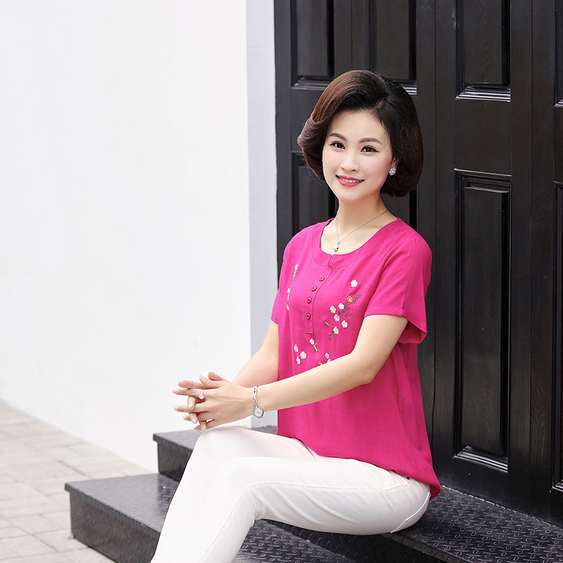 天冷流行这样穿!小衫+长款，适合6070后妈妈，美的年轻动人