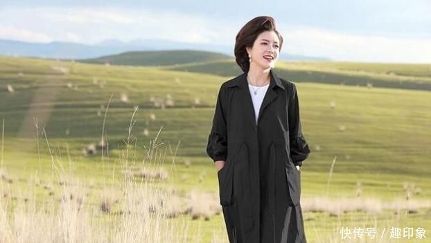  青青姐姐■女人再缺钱，也要学会打扮！建议换上这几款，洋气减龄，关键不贵