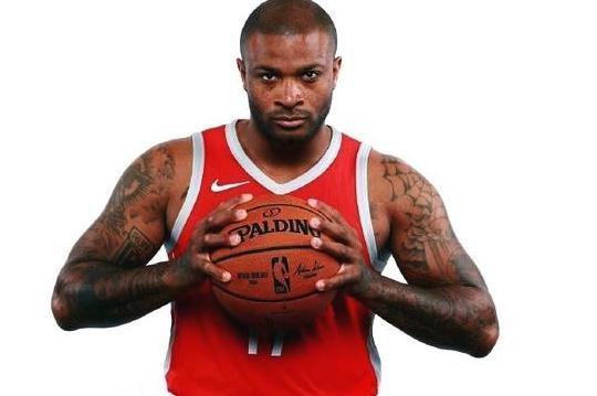 来了!火箭新援齐亮相,甜瓜真社会,周琦这身材进不了轮换?