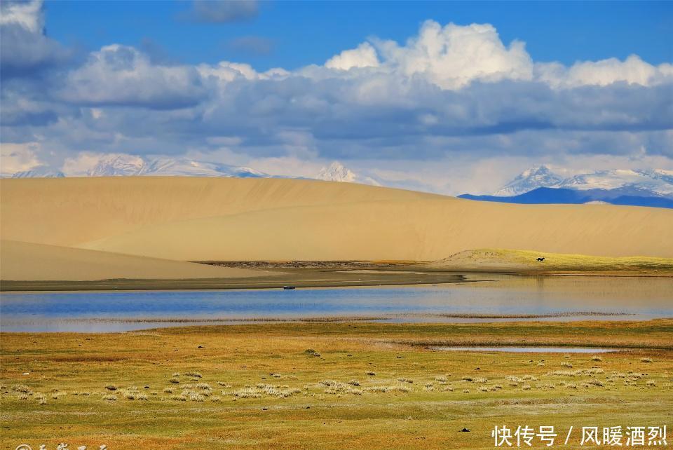 雅鲁藏布江源头的这片五彩沙漠,凄美、奇幻!