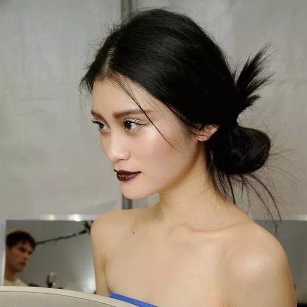 收藏了那么多显高方法，还是奚梦瑶这招最好用