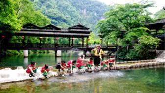 万人年猪宴，传统美食节，湖北长阳冬祭开始了