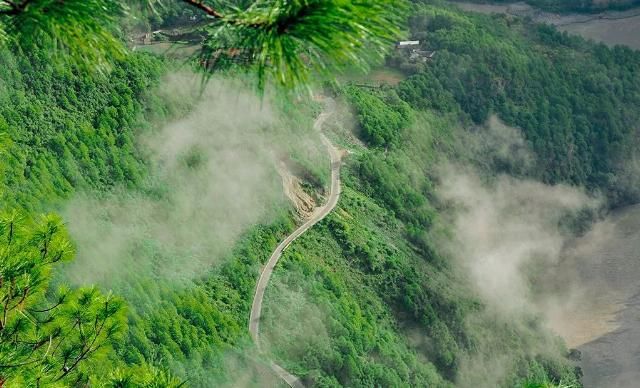 修了整整12年，这条滇西的秘境之路，被称为“神魔道”