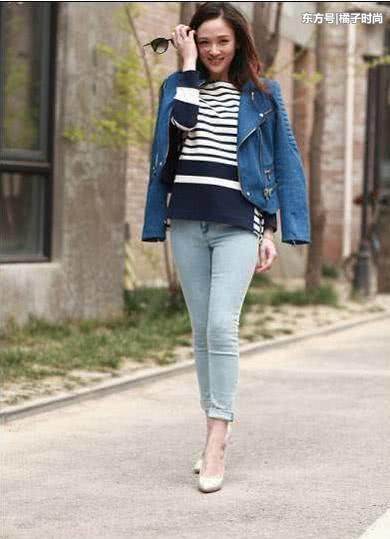 陈乔恩穿橘色长裙似大妈,造型一言难尽,网友:难怪输给了林心如