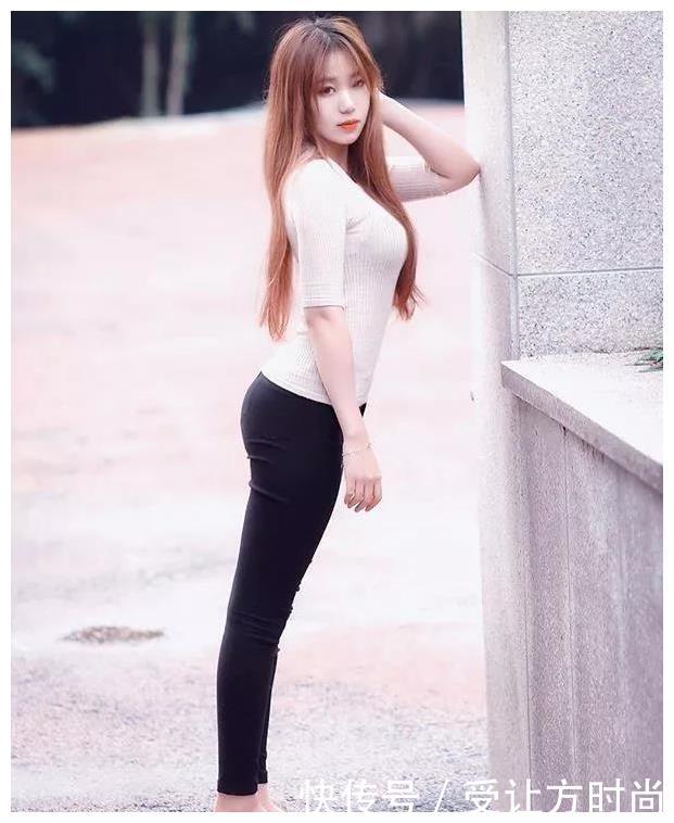 紧身裤小姐姐，必然大放光彩，碾压校花，成为时尚的代言人