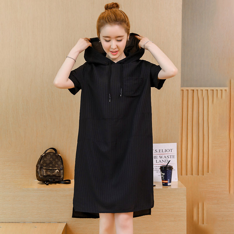 小清新长裙来了，穿上显瘦又修身呢