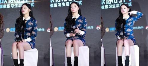 21岁的关晓彤和20岁的周洁琼同穿短裙, 终于见识到亚洲第一美腿