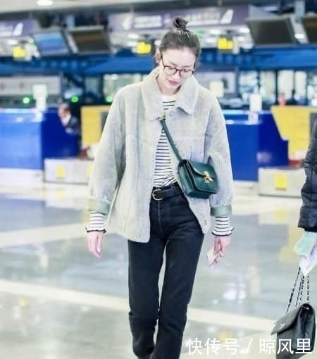 「 赵薇」对比太残忍,终于知道身材和肤色哪个重要,赵薇和林心如难得同框