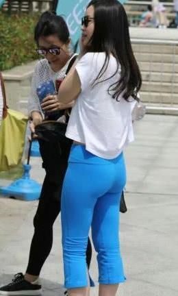 清爽大方的打底裤美女，图2小姐姐真是万里挑一！