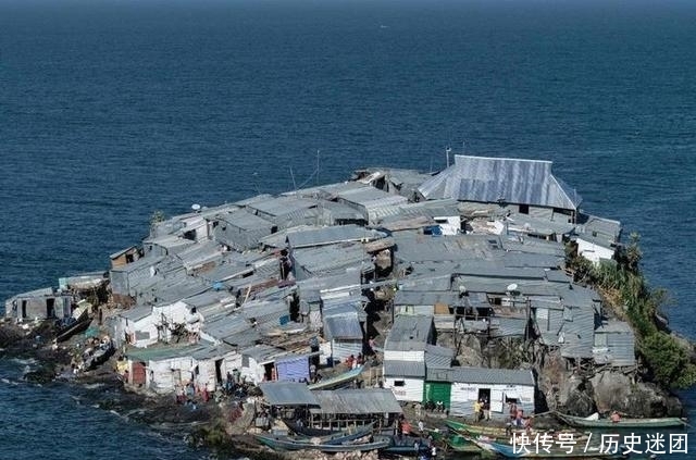 全球最“奇葩”岛屿,不足3亩地却住着上千人,网友:不嫌挤吗?