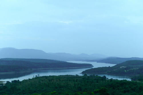  经济@湖北最“奋发向上”的城市，经济增速位列前茅，未来有望赶