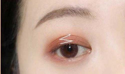 「小白」保姆级的眼影教程，新手小白完全适用，日常好看又百搭