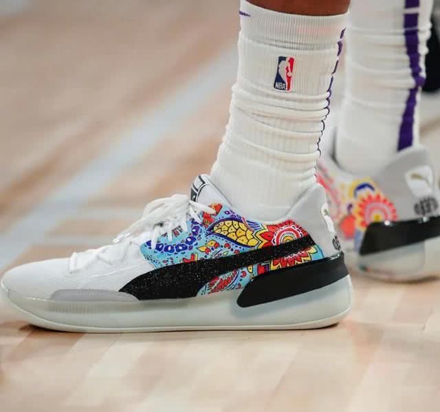 球鞋:NBA球员上脚:Puma球鞋大合集,库兹马和斯玛特很帅气!