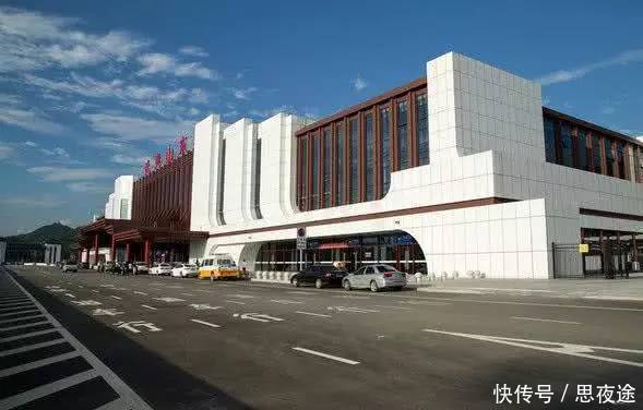 ＂最反人类＂的高铁站,因为名字,一天导致上千人下错站,还被黑车