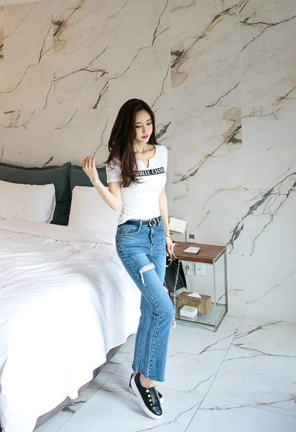 女神孙允珠，叛逆时尚版画艺术字母休闲衫