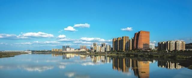  中国■中国地级市100强揭晓，四川这4个城市上榜，没有德阳和宜