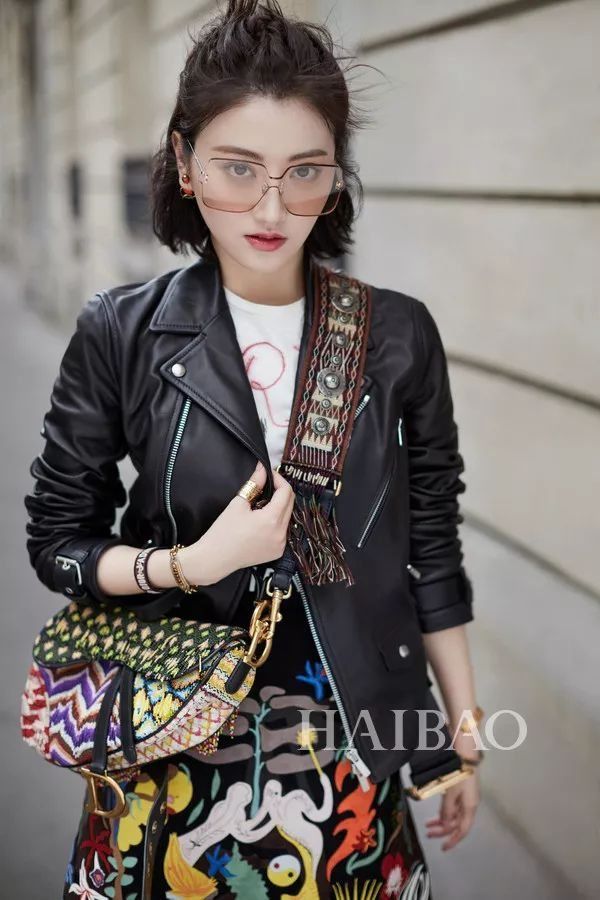 纠结| 漂亮包包太多出门背哪一款?2018后半年最流行的是这些!