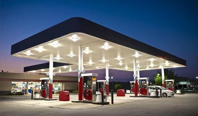 92号汽油进入“撤消”倒计时，新油品更环保，车主却欲哭无泪？