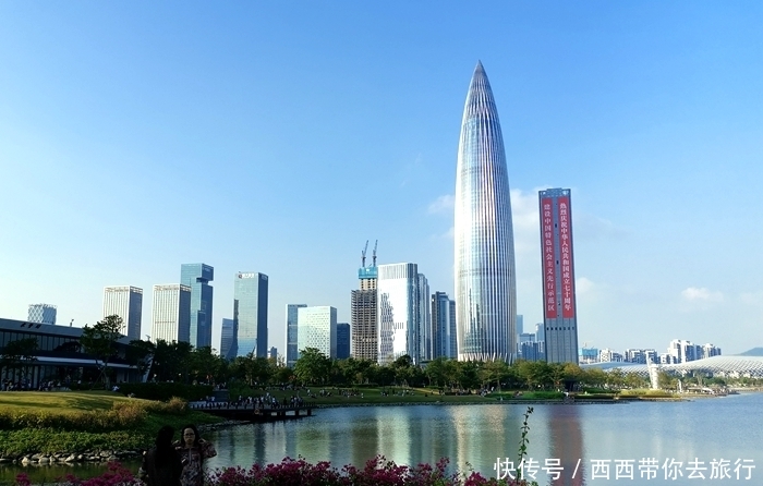  实拍：实拍深圳西部第一摩天楼，它才是深圳最美摩天楼